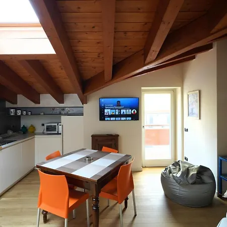 Stupenda Mansarda Dotata Di Tutti I Comfort! Apartment Brescia